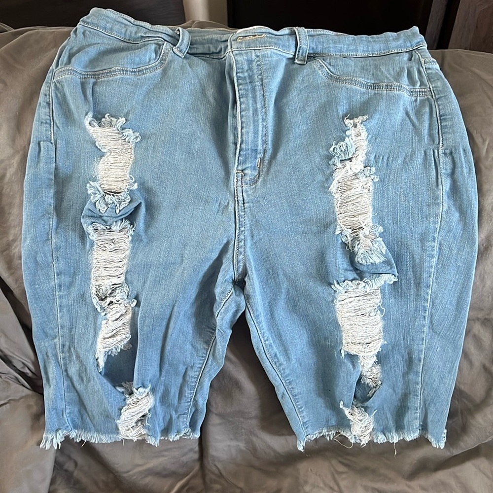 Size 2x stretch Bermuda shorts